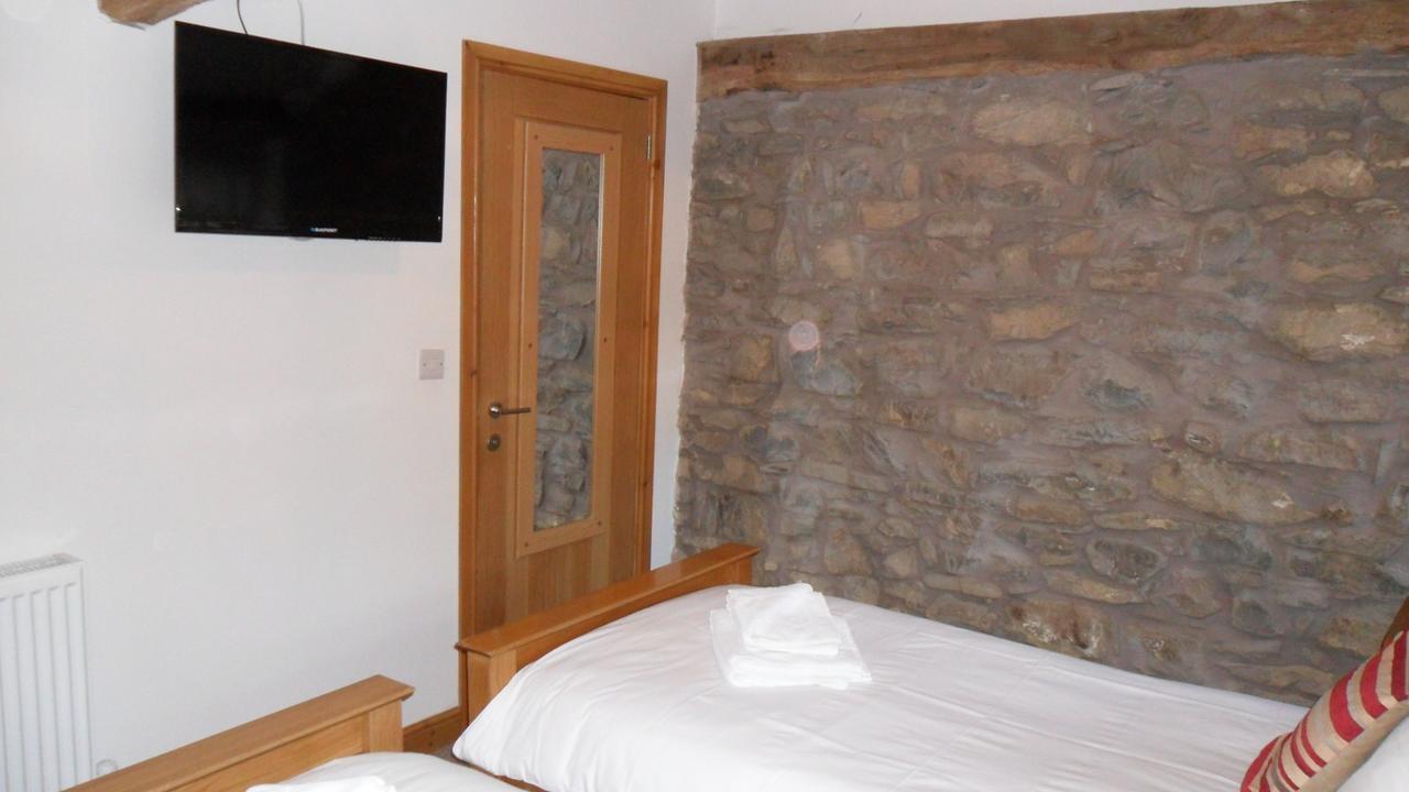 Bed and Breakfast The Bear Rhayader Exterior foto